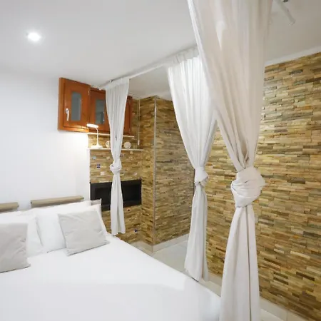 Suarez Vomero Apartment *