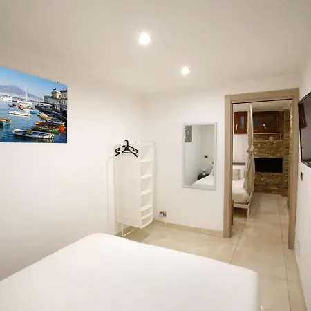 Suarez Vomero Apartment